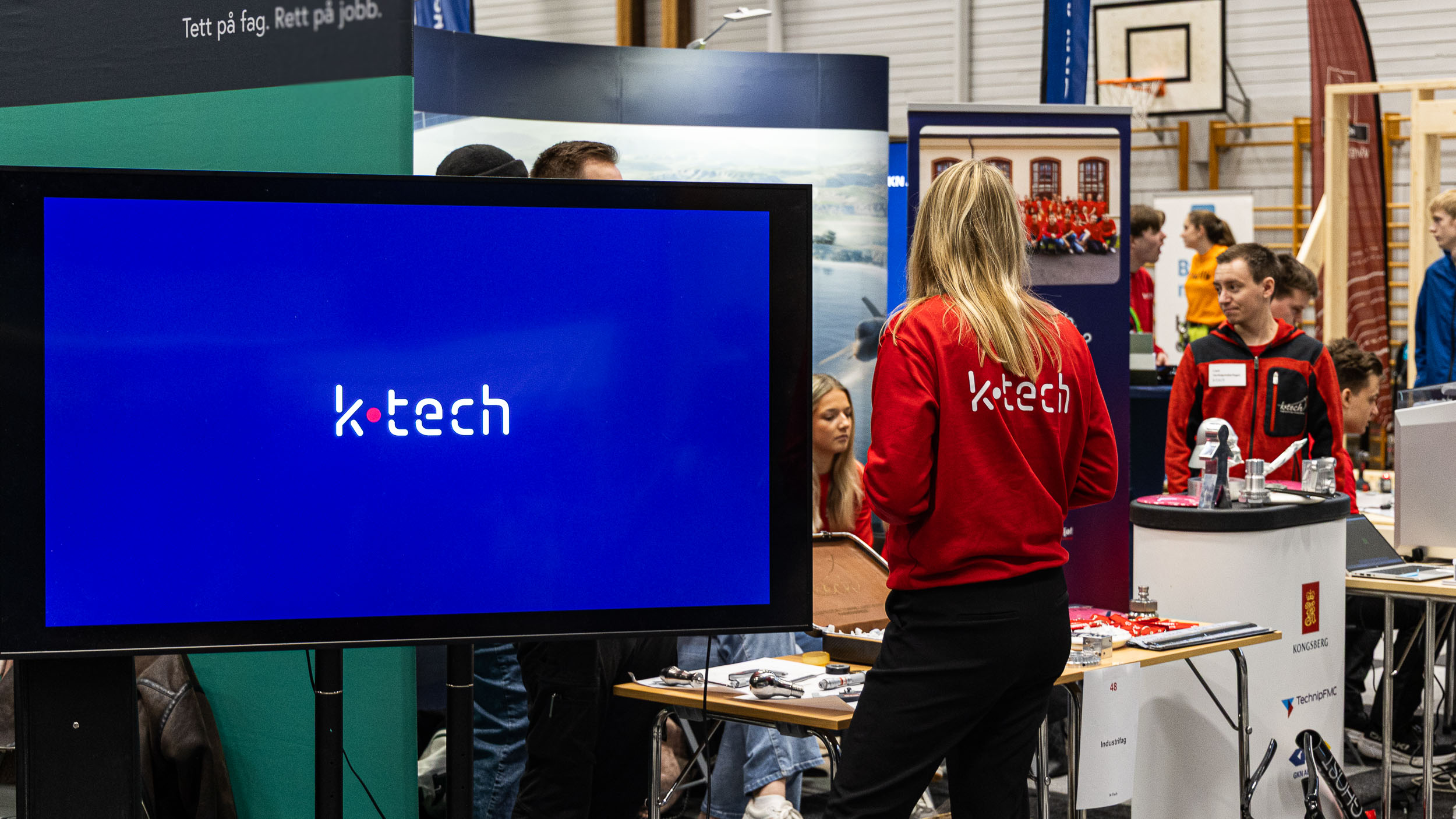 Lærlinger fra K-tech på yrkesmessen 2025 i Kongsberg 